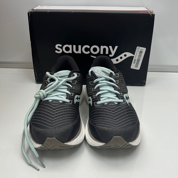 Saucony Women’s Triumph 18 - Picture 2 of 5